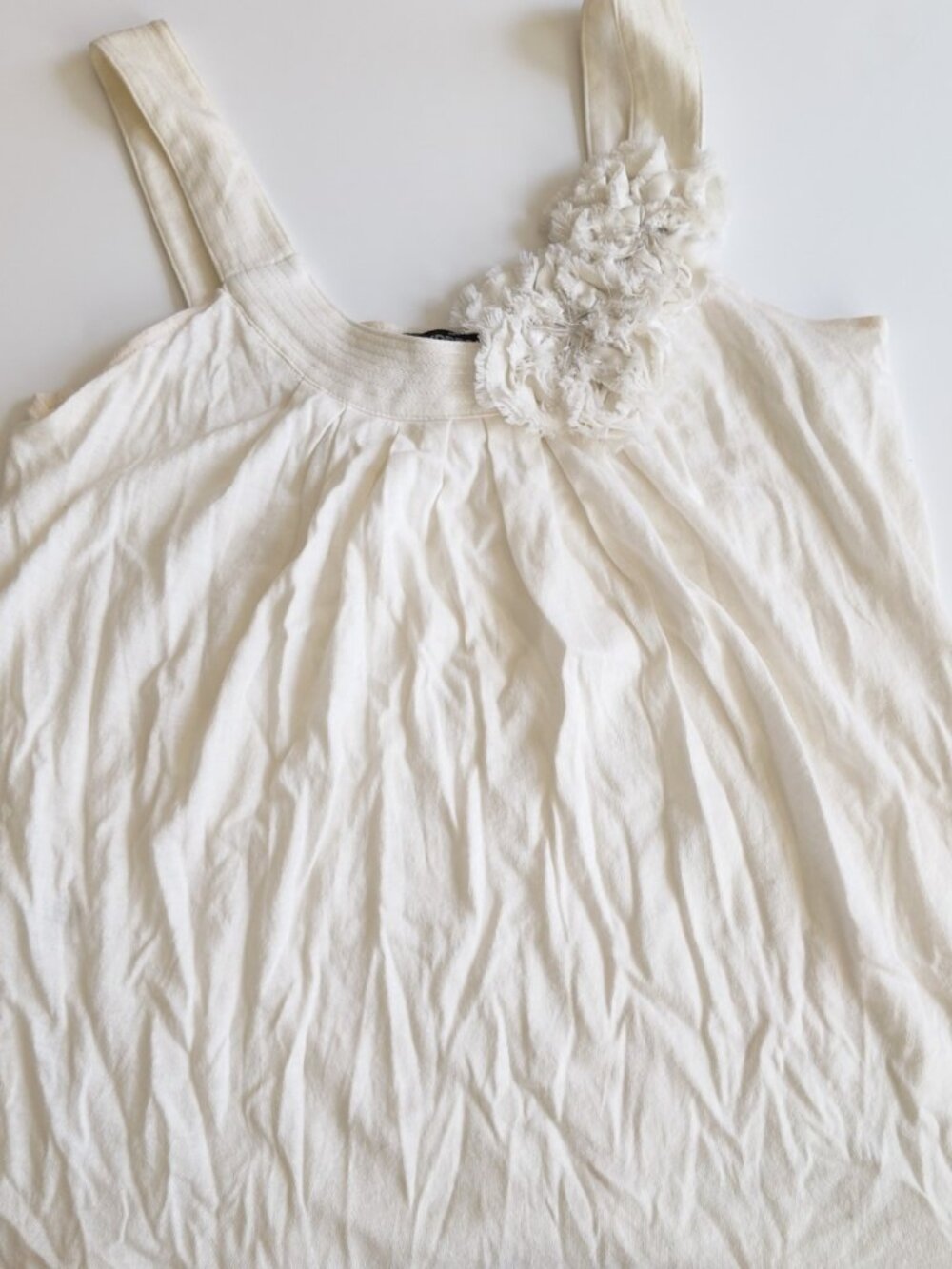 Vintage Express White Rosette Y2K Cami Blouse Floral size XS 2000s